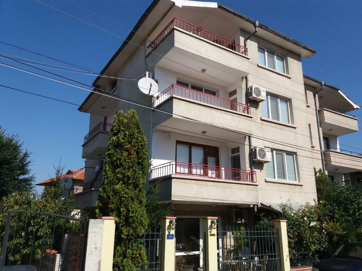Vila Riviera Czernomorec Zewnętrze zdjęcie